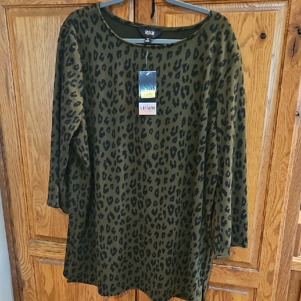 Chico's Olive Leopard Long Sleeve Top